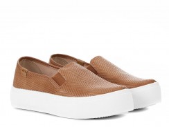 Slip On Moleca Caixa Alta Trama Feminino – Caramelo