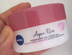 NIVEA Creme Facial Hidratante em Gel Aqua Rose 50ml – Com Ácido Hialurônico e Água de Rosas orgânica, hidrata a pele por 48 horas