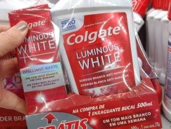 Enxaguante Bucal para Clareamento Colgate Luminous White 500ml Promo Grátis 1 Creme Dental