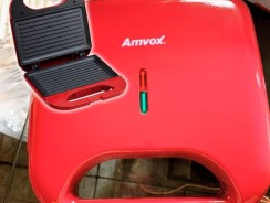 -Sanduicheira Grill Amvox Vermelha 750W AMS 370-