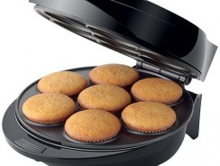 Máquina de Cupcake Mondial Maker Pratic Cupcake Preto/Inox