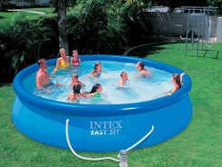 Piscina Easy Set com Bomba Filtro Intex 10.681L